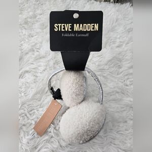 Steve Madden women's foldable faux fur earmuffs. One Size New.